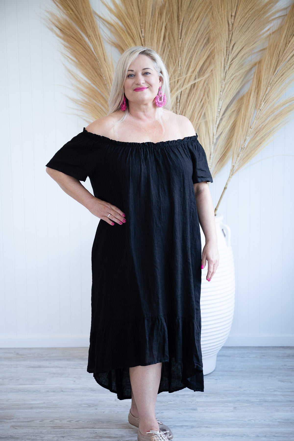 Racheal Linen Dress DonnaDonna.com.au Racheal Linen Dress DonnaDonna.com.au
